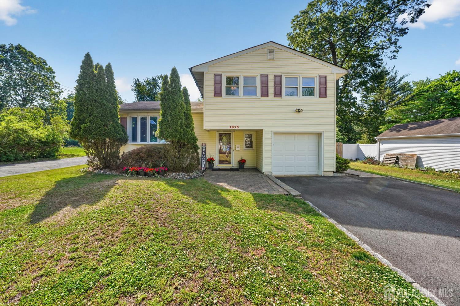 1075 Sherman Ave, Middlesex, NJ 07080