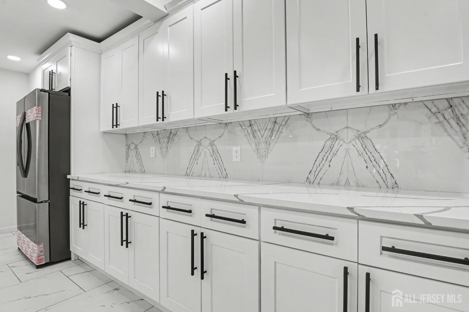 1433 Dogwood Dr, Piscataway, NJ 08854 photo