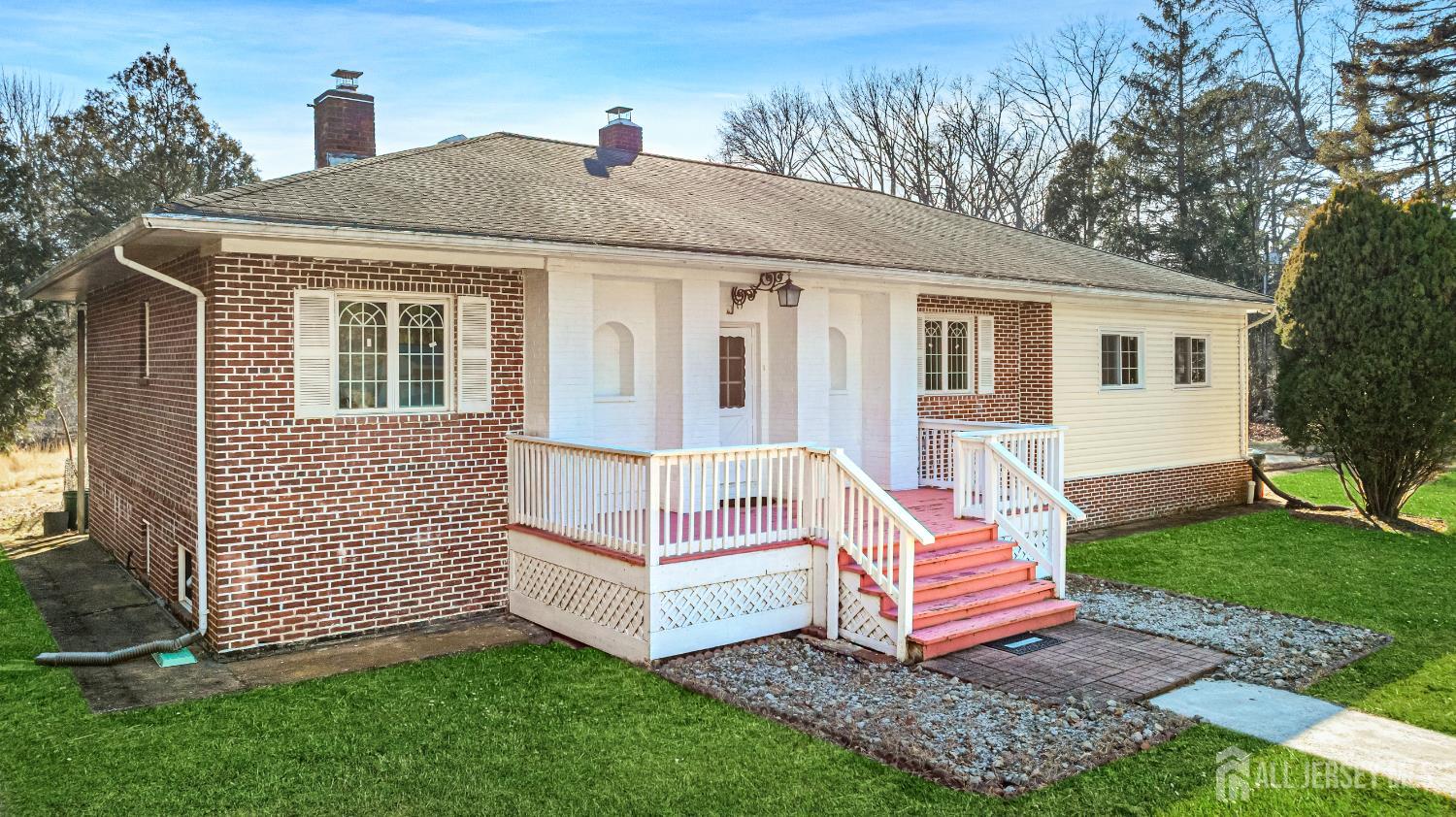 321 Manalapan Rd, Spotswood, NJ 08884 photo