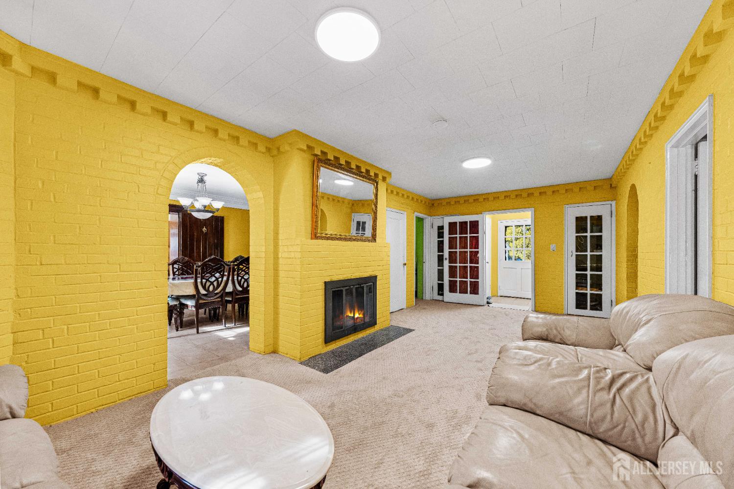 321 Manalapan Rd, Spotswood, NJ 08884 photo