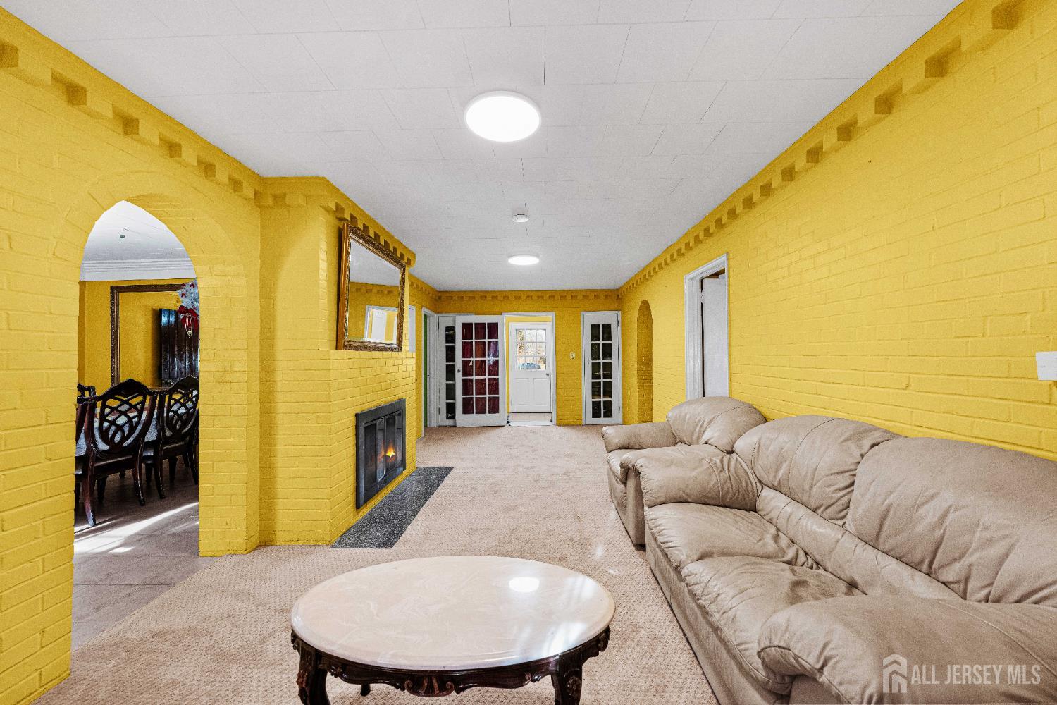 321 Manalapan Rd, Spotswood, NJ 08884 photo