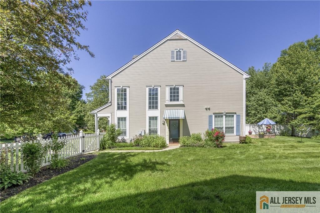 11 Holohan Dr, Plainsboro, NJ 08536 photo