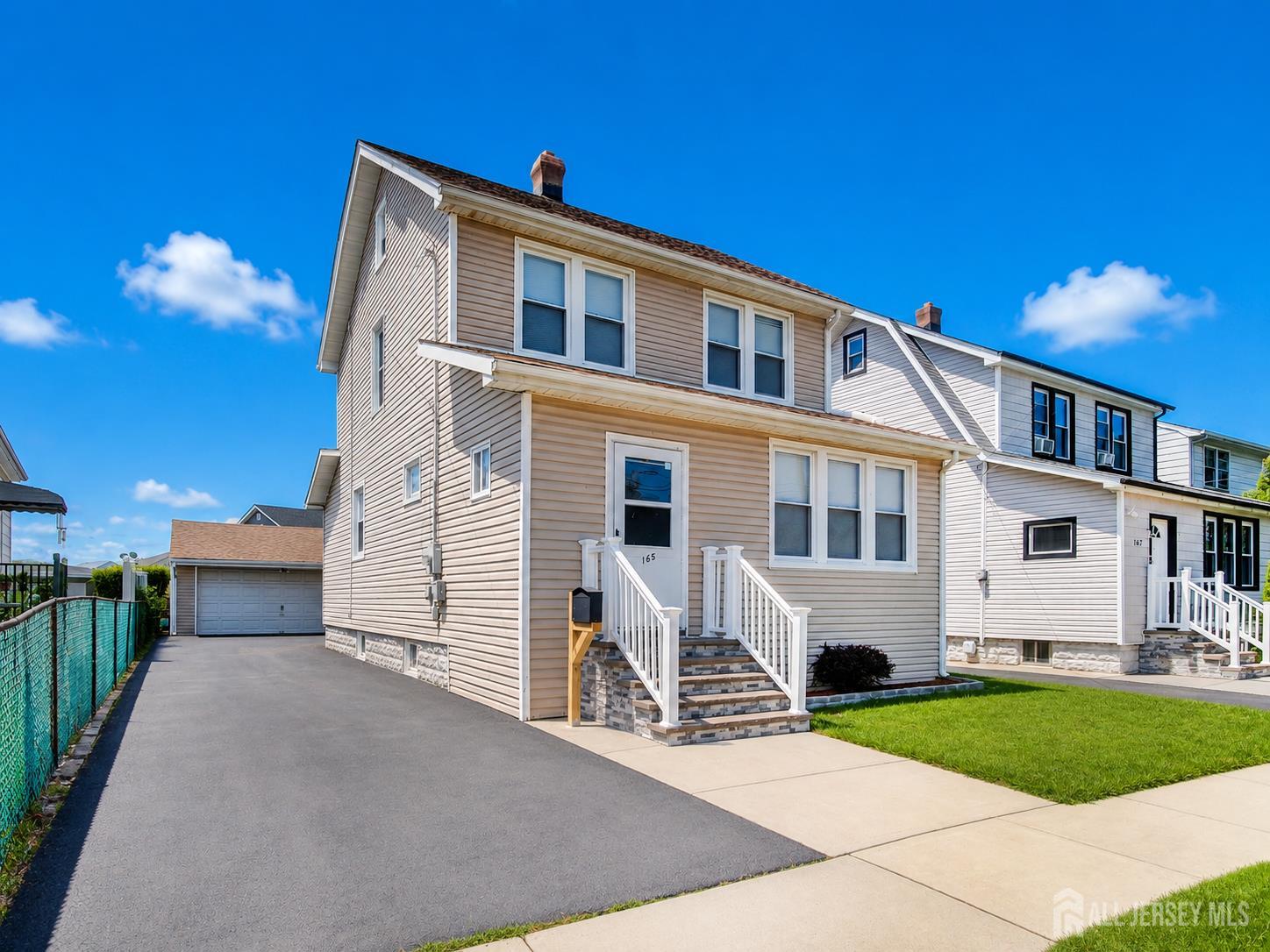 165 Randolph St, Carteret, NJ 07008