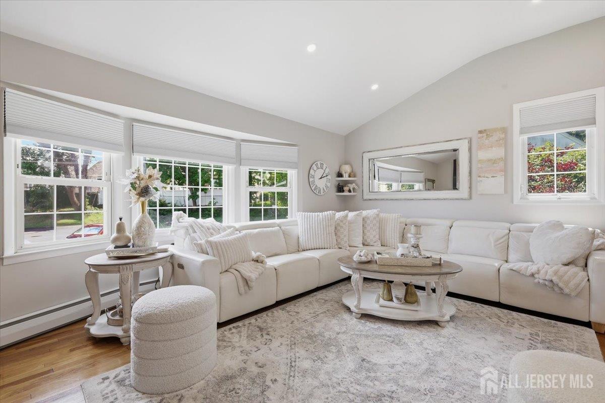 18 Stern Pl, Fords, NJ 08863 photo