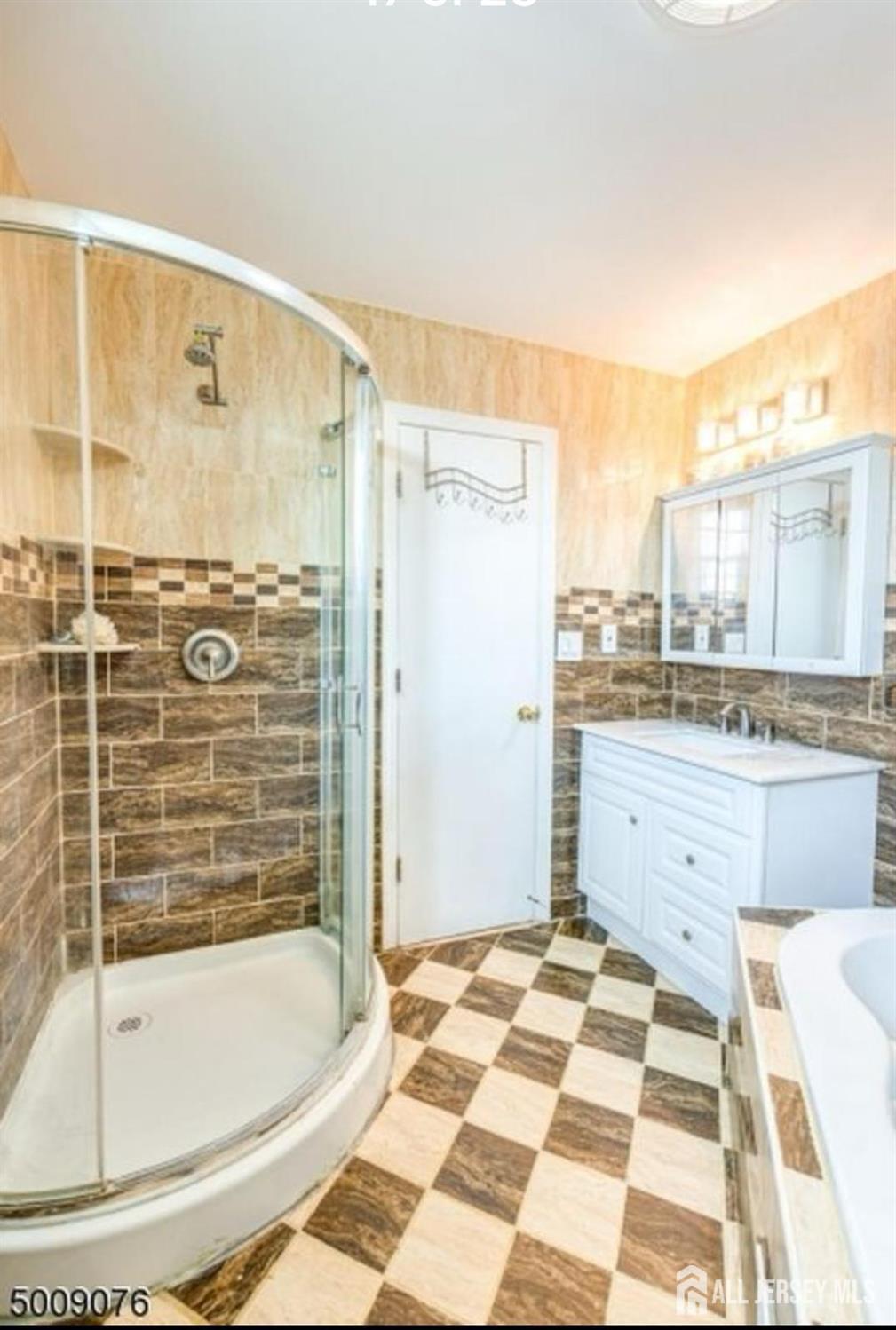265 Correja Ave, Iselin, NJ 08830 photo
