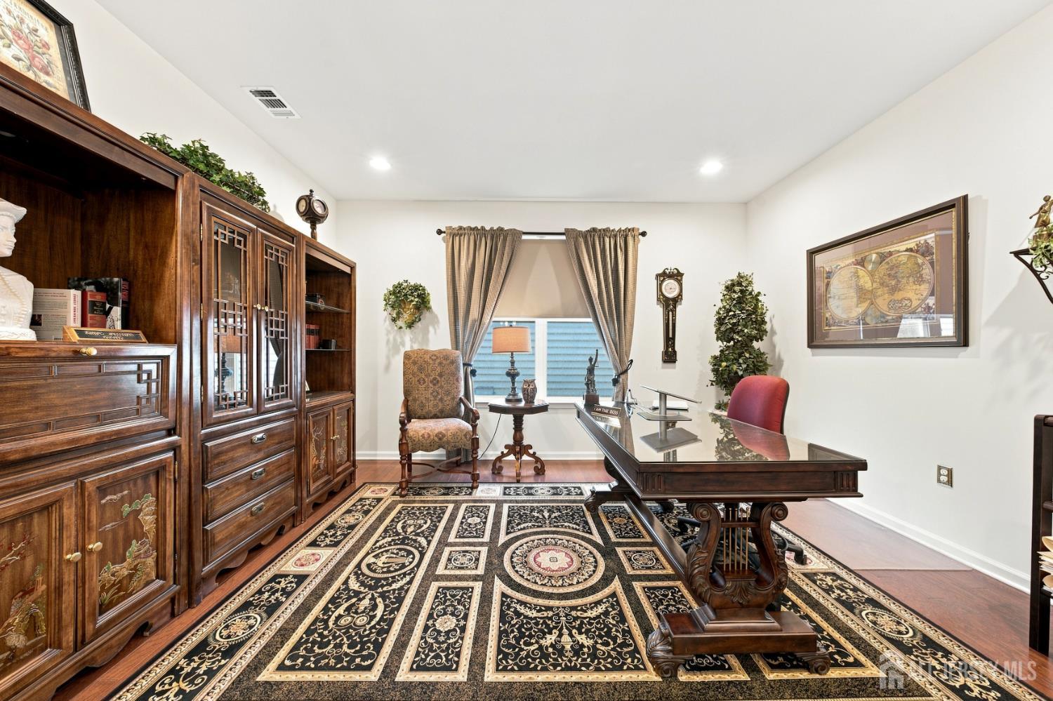 45 Independence Dr, Monroe, NJ 08831 photo