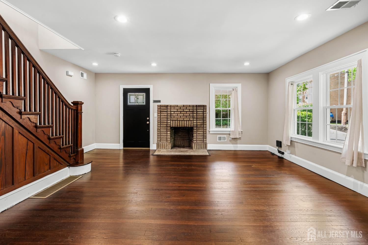17 N Adelaide Ave, Highland Park, NJ 08904 photo