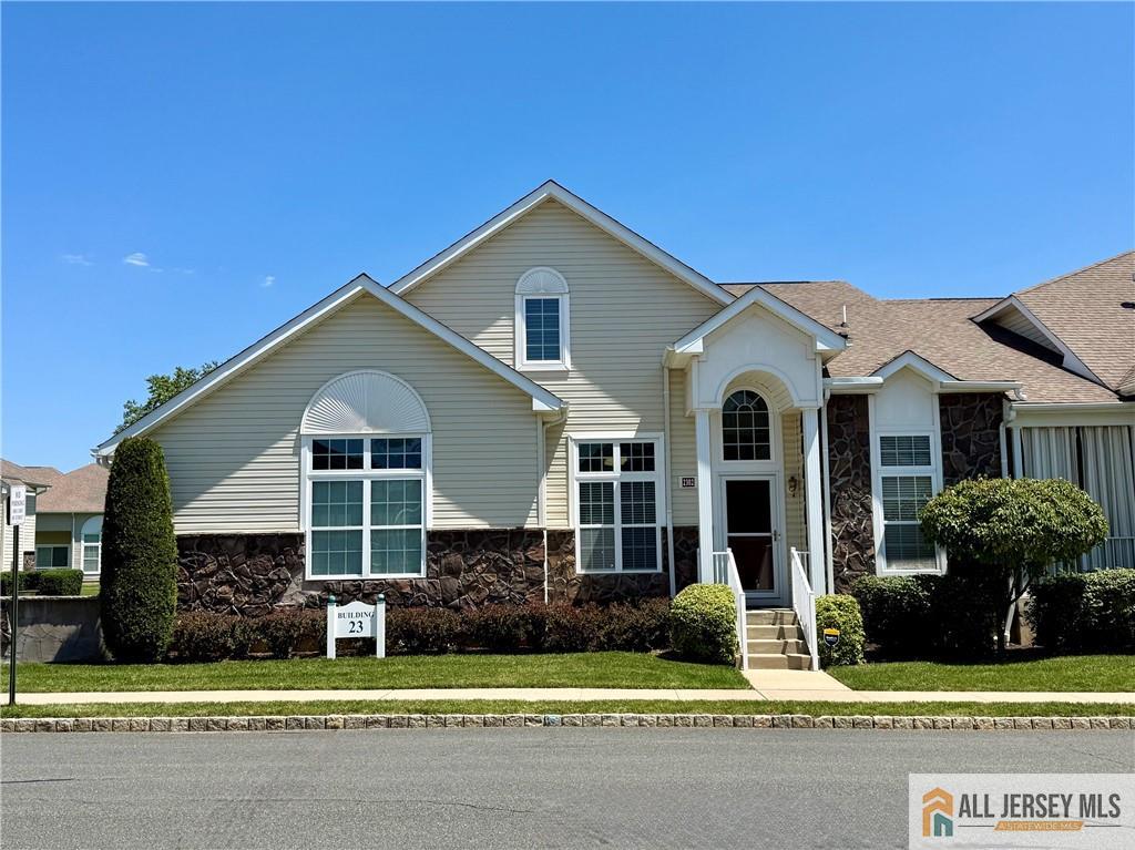 2302 Schindler Dr, North Brunswick, NJ 08852