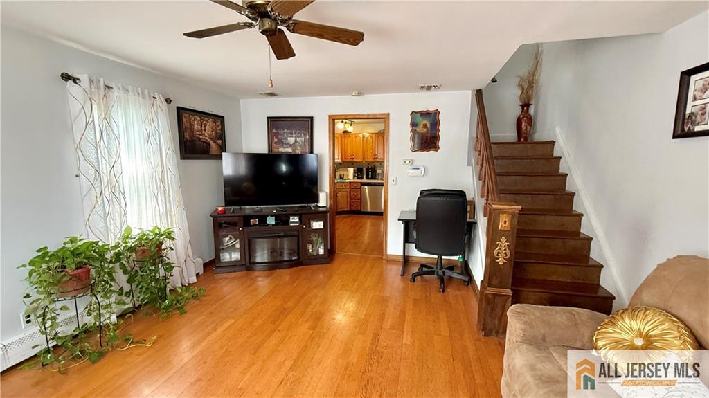 70 Spring St, Woodbridge Proper, NJ 07095 photo