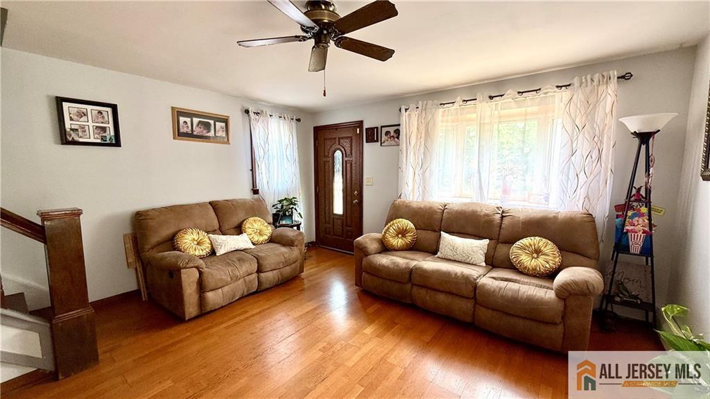 70 Spring St, Woodbridge Proper, NJ 07095 photo