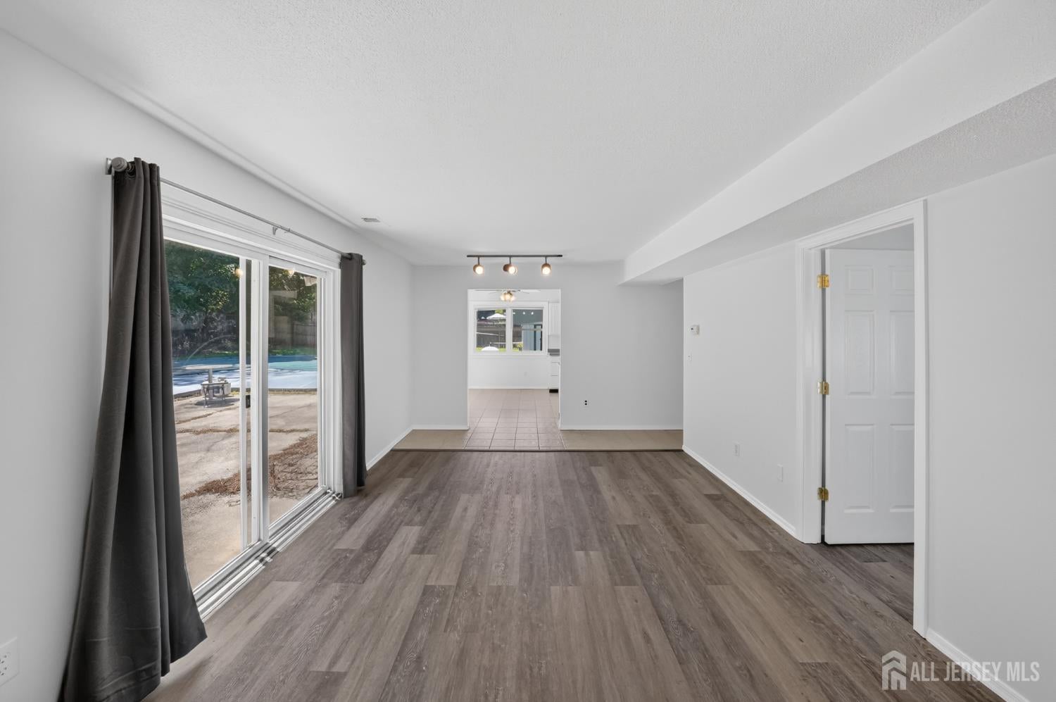15 Harper Rd, North Brunswick, NJ 08852 photo