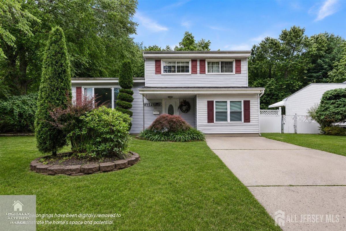 233 Cindy St, Old Bridge, NJ 08857
