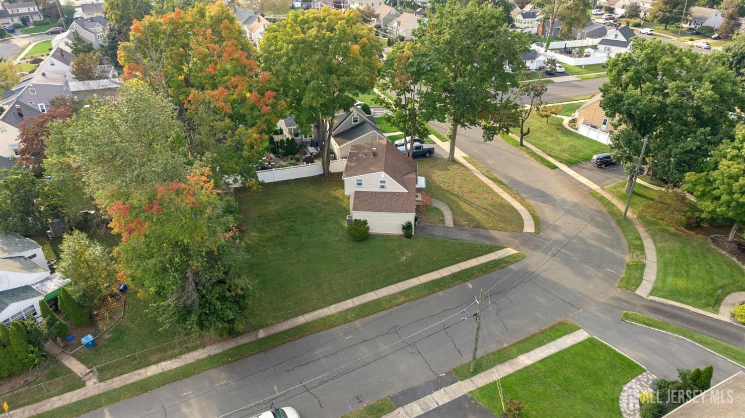37 Leeds Dr, South Plainfield, NJ 07080 photo