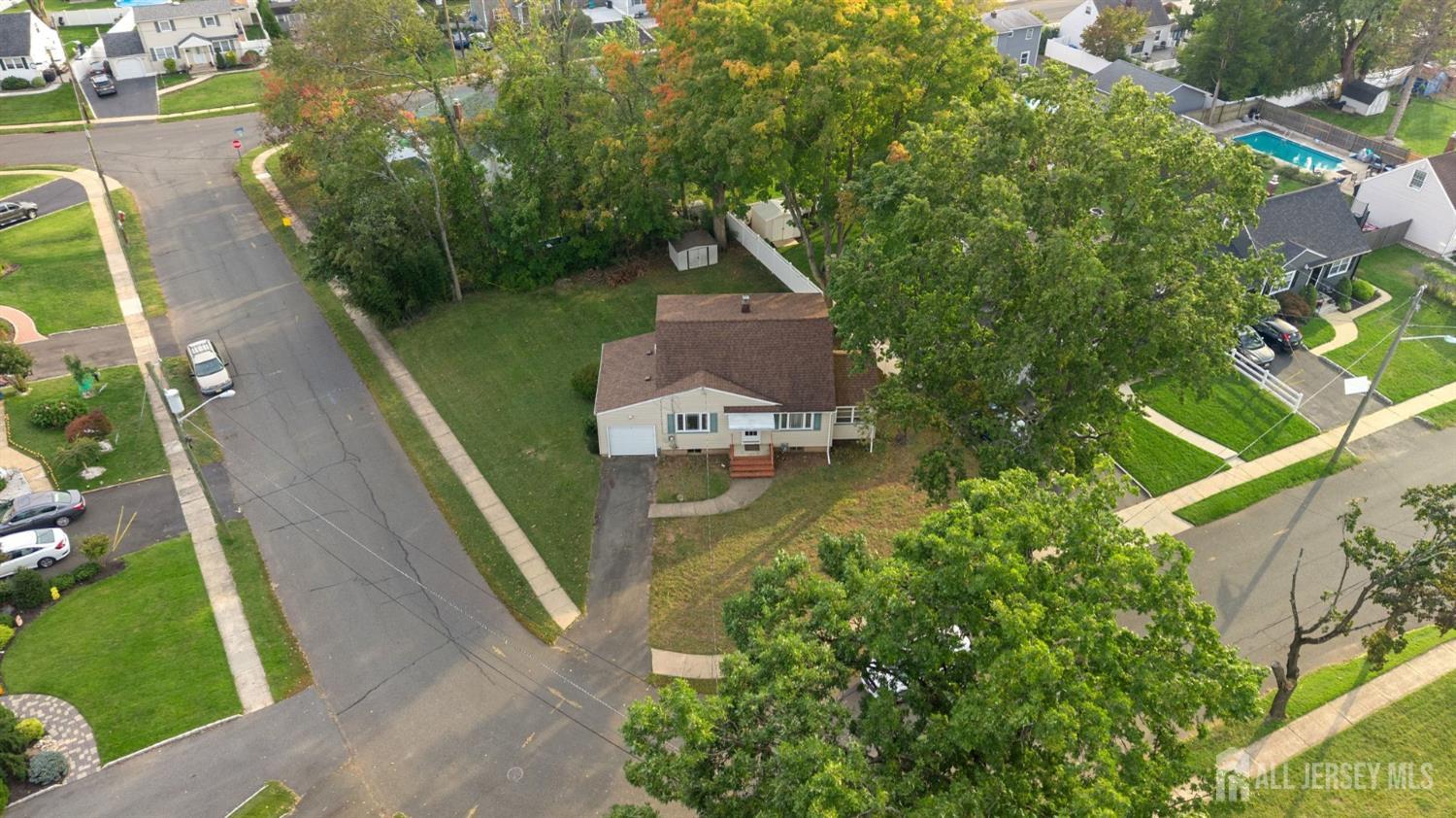 37 Leeds Dr, South Plainfield, NJ 07080 photo
