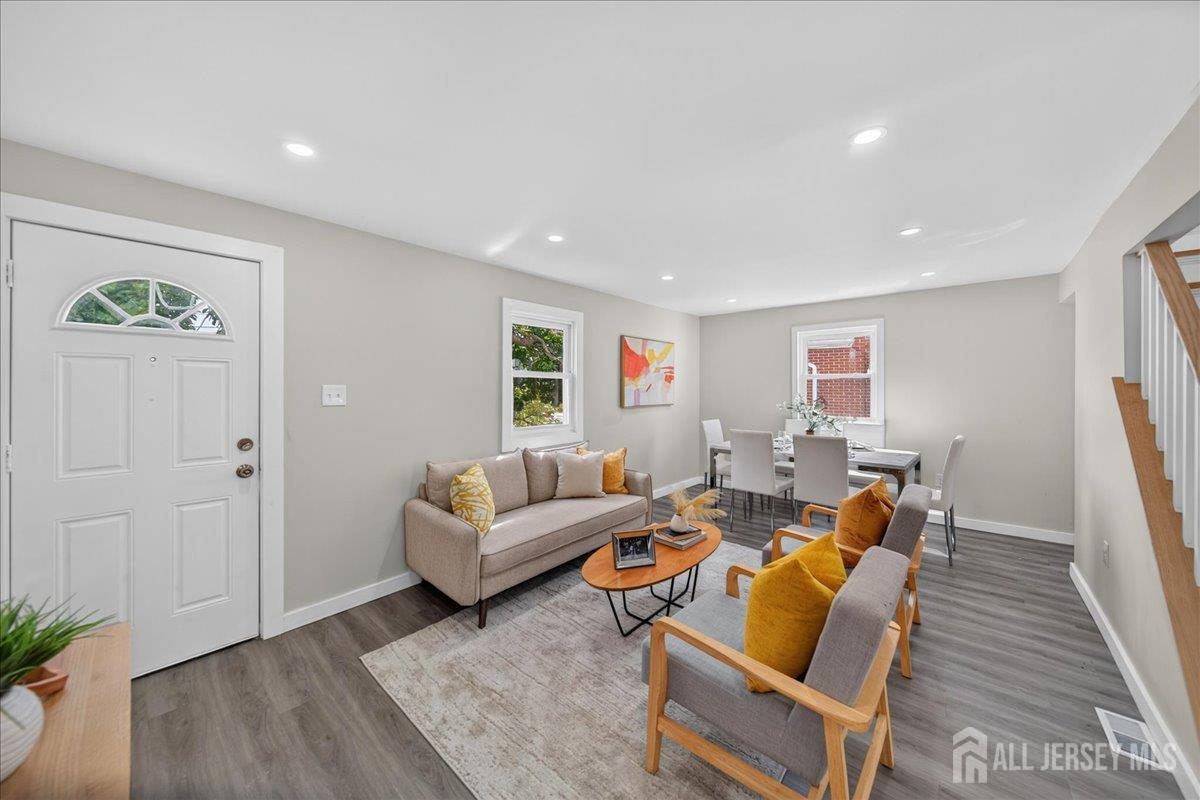 121 Dorothy St, Carteret, NJ 07008 photo