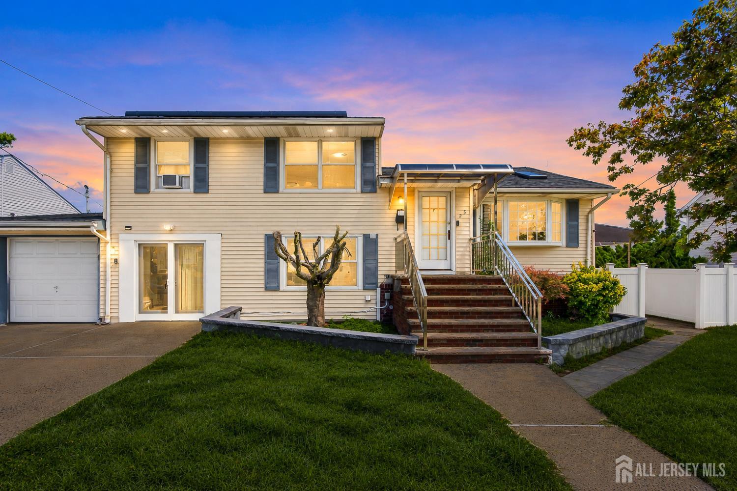 25 Penn St, Fords, NJ 08863