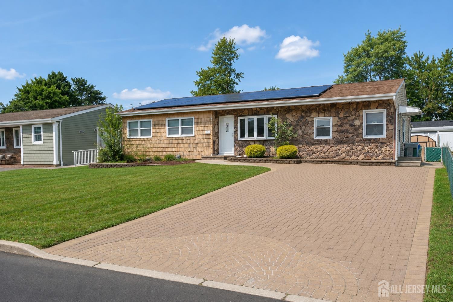 199 Princeton Rd, Parlin, NJ 08859 photo