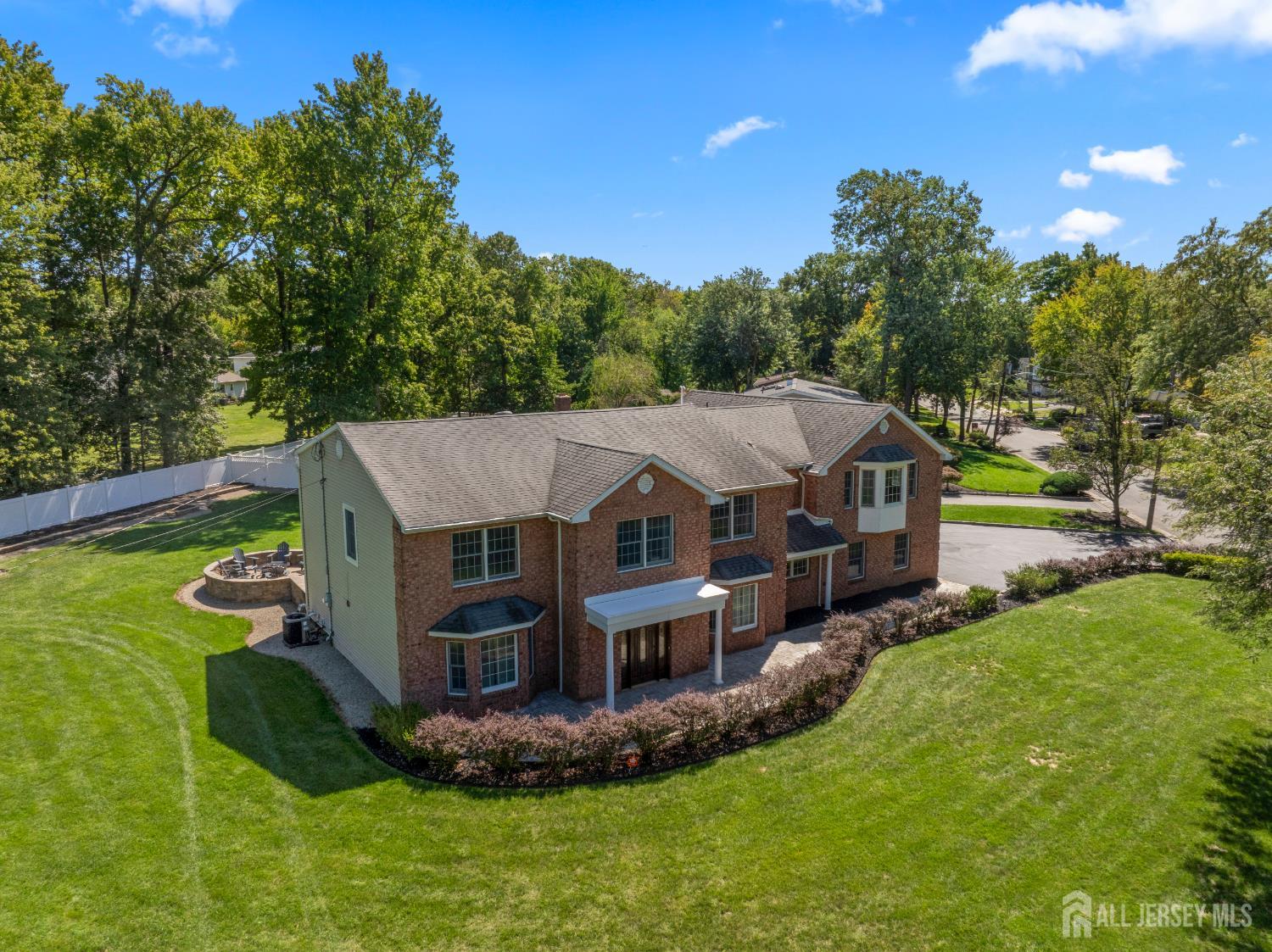 19 Bradford, Edison, NJ 08820 photo