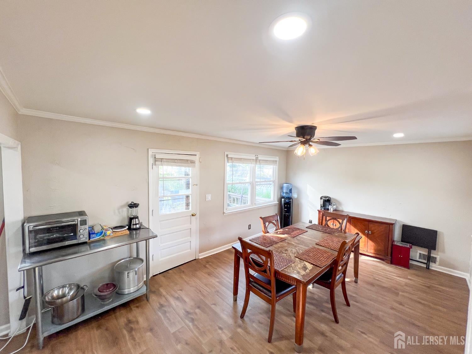 45 Semel Ave, Iselin, NJ 08830 photo