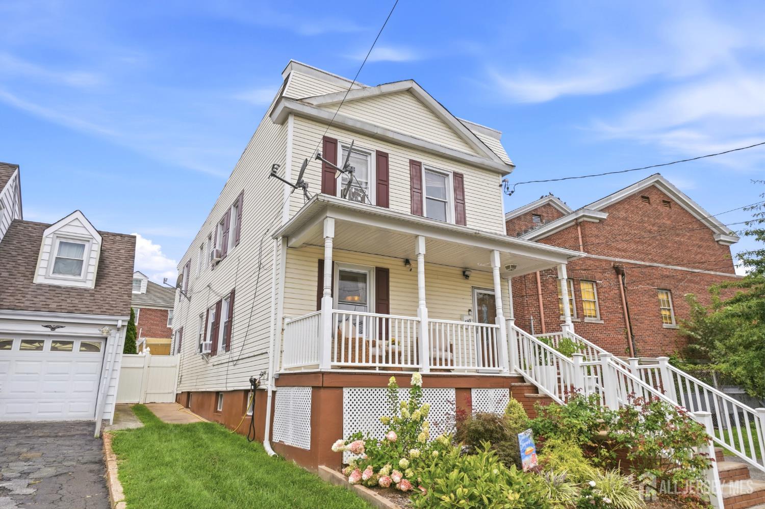 583 Mckeon St, Perth Amboy, NJ 08861 photo