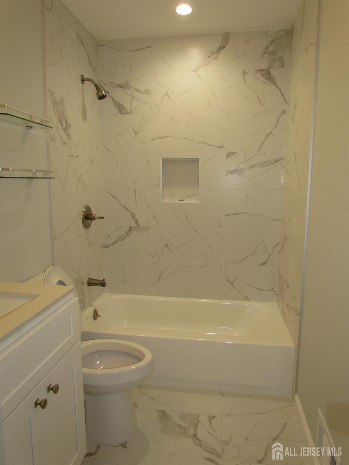 5284 Deborah Dr, Piscataway, NJ 08854 photo