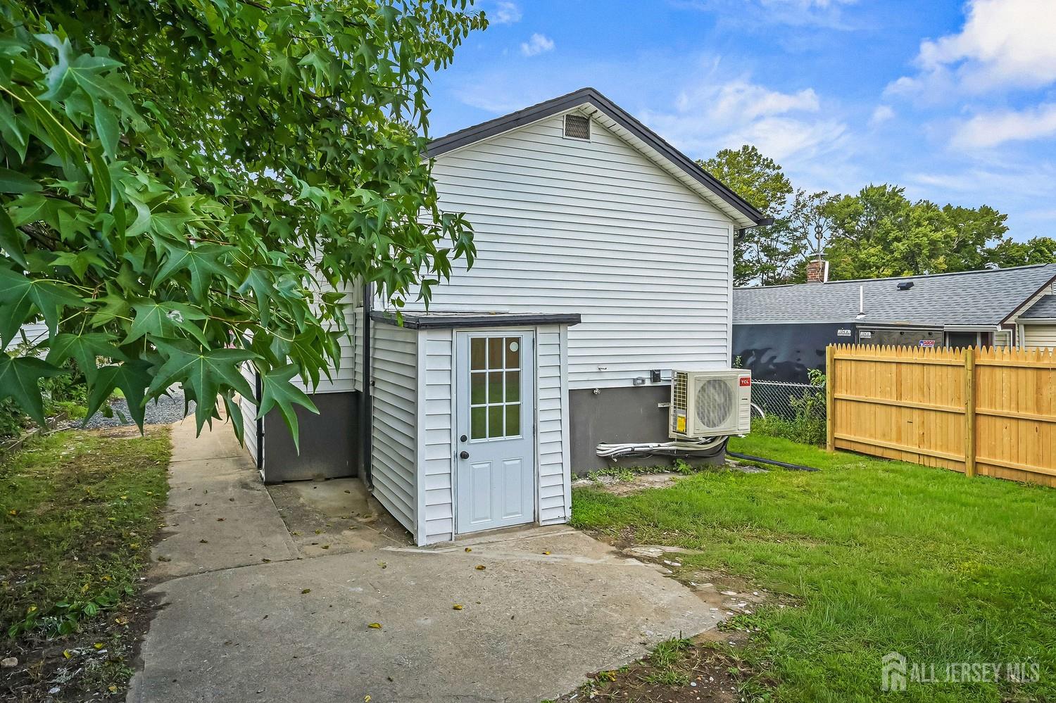 181 Hilltop Blvd, Old Bridge, NJ 07735 photo