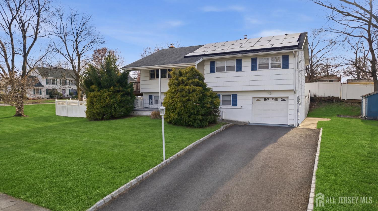 111 Balch Ave, Piscataway, NJ 08854