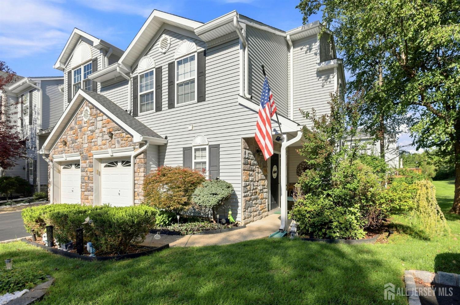 17 Hanna Ln, Old Bridge, NJ 08879