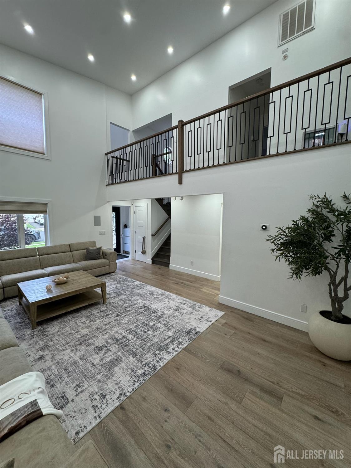 37 N Gable Ct, Old Bridge, NJ 07747 photo