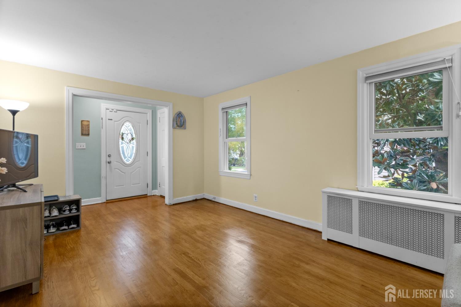 16 Vanderbuilt Pl, Woodbridge Proper, NJ 07095 photo