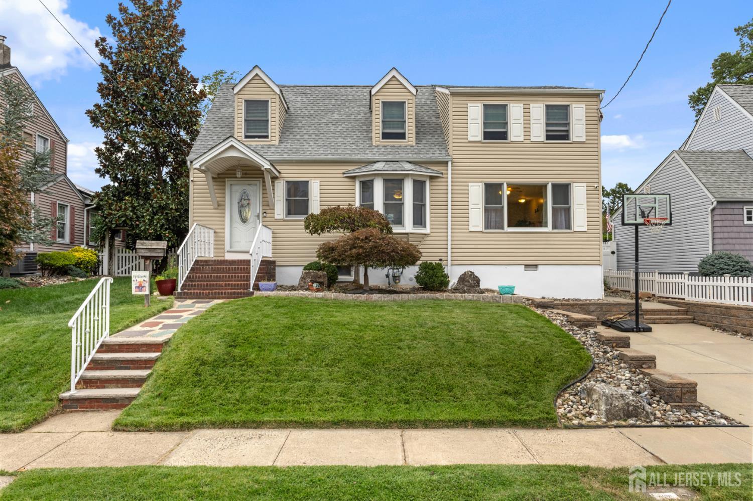 16 Vanderbuilt Pl, Woodbridge Proper, NJ 07095