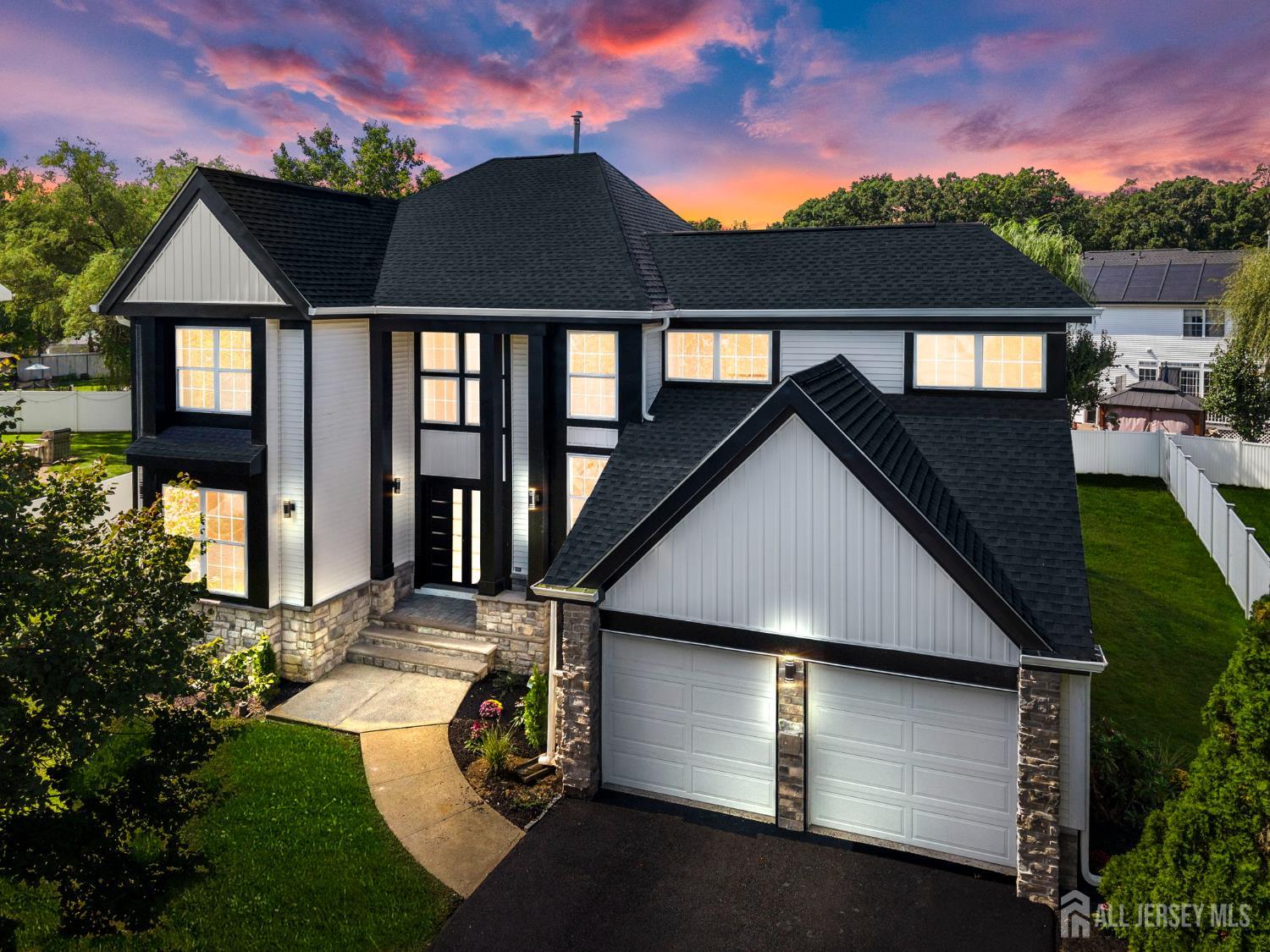 7 Hauser Ln, Old Bridge, NJ 07747