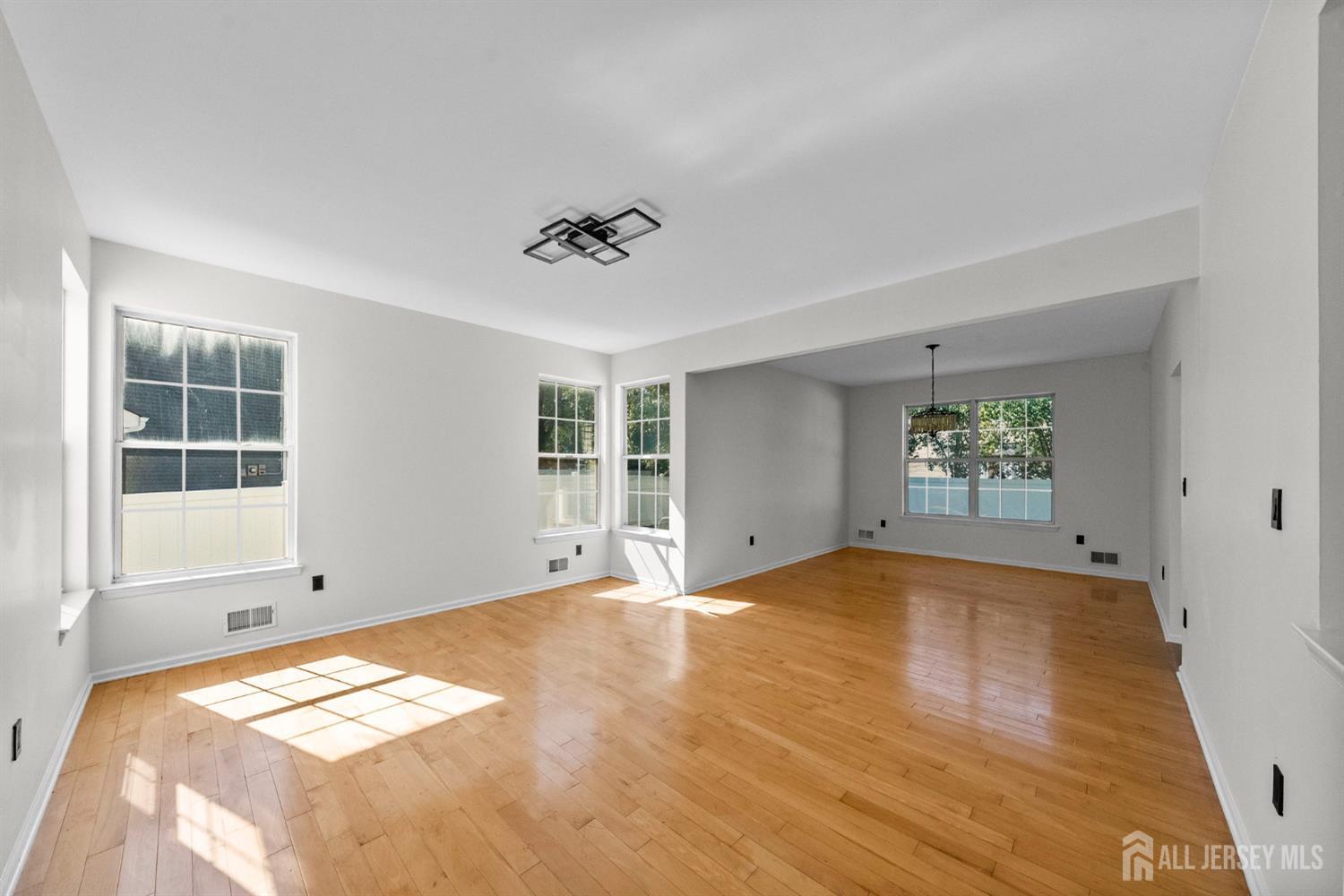 7 Hauser Ln, Old Bridge, NJ 07747 photo