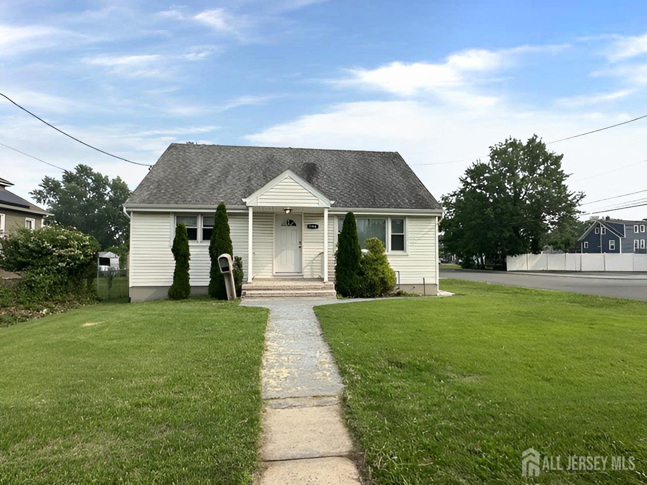 796 Hamilton St, Somerset County, NJ 08873 photo