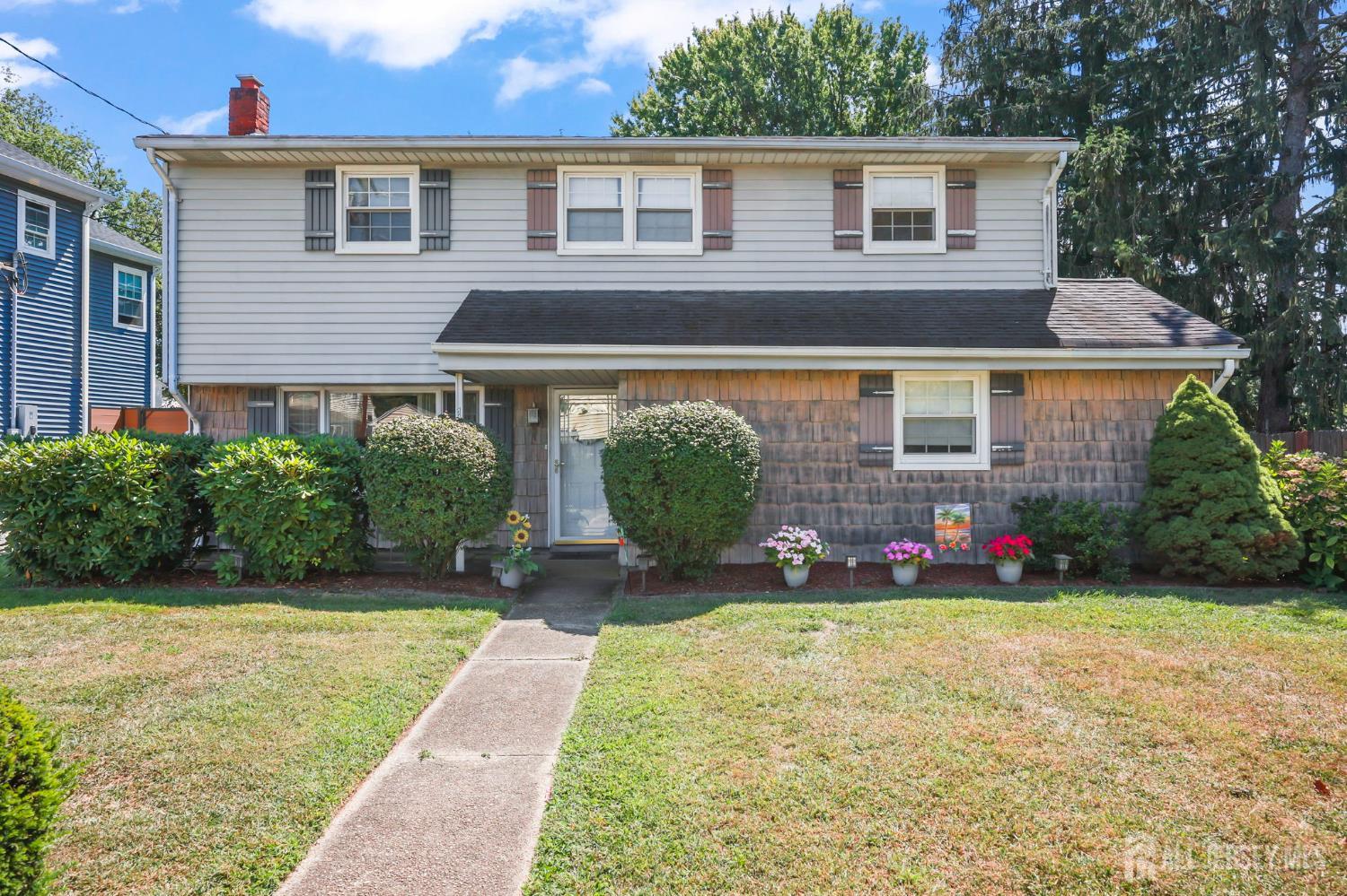 2 Hill St, Hazlet, NJ 07730