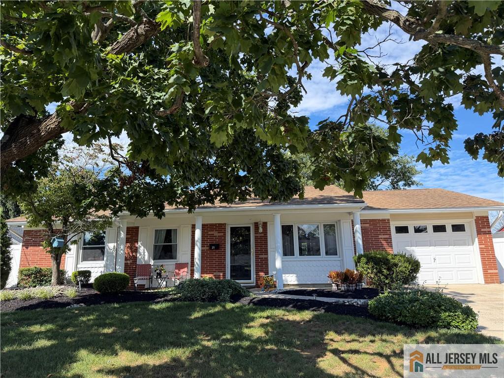 21 Drake Ave, Monroe, NJ 08831