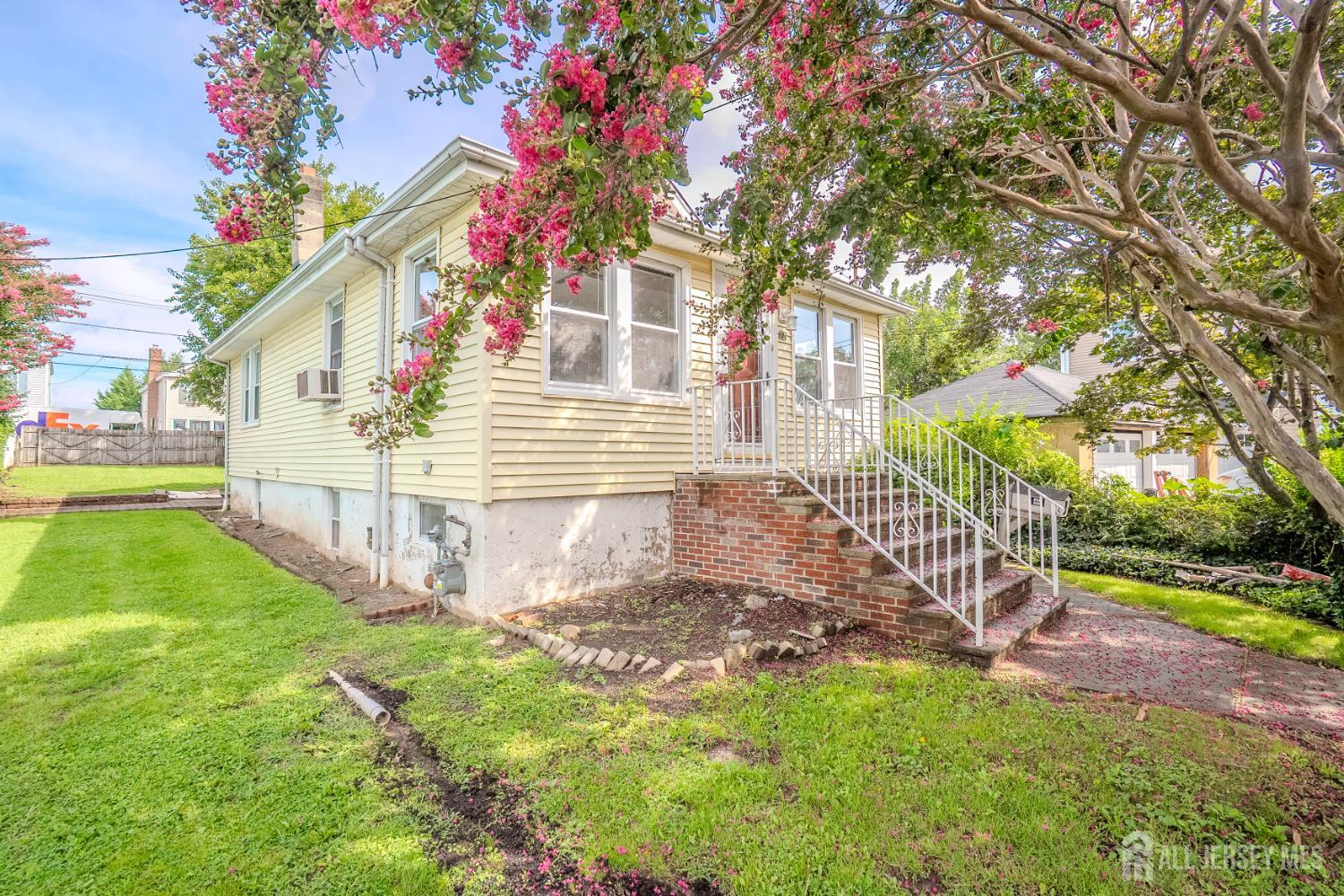 88 Coley St, Woodbridge Proper, NJ 07095 photo