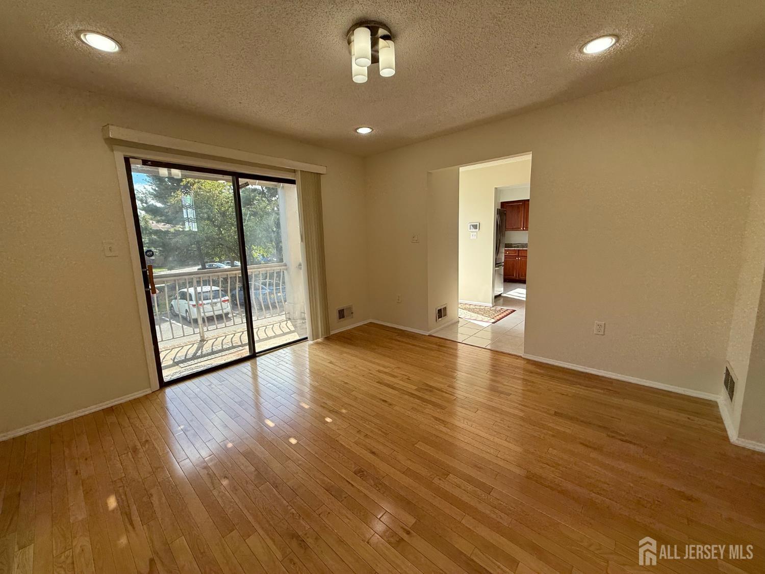 1515 Edison Gln #TERRACE, Middlesex, NJ 08837 photo