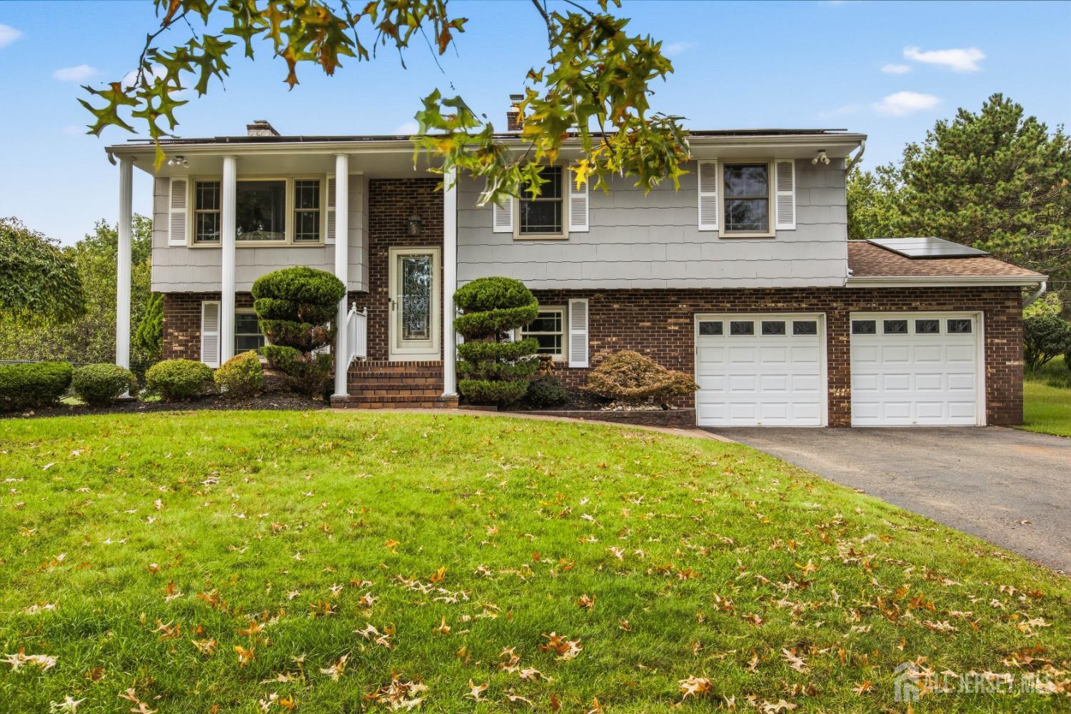 320 Grandview Ave, Piscataway, NJ 08854