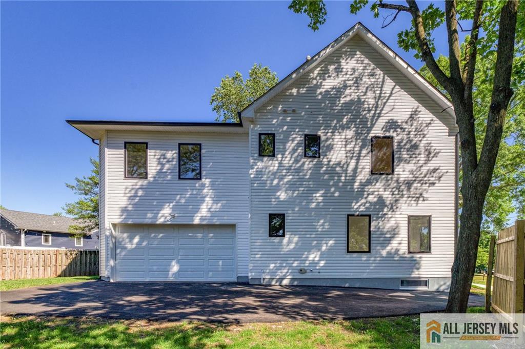 202 Willow Ave, Piscataway, NJ 08854 photo