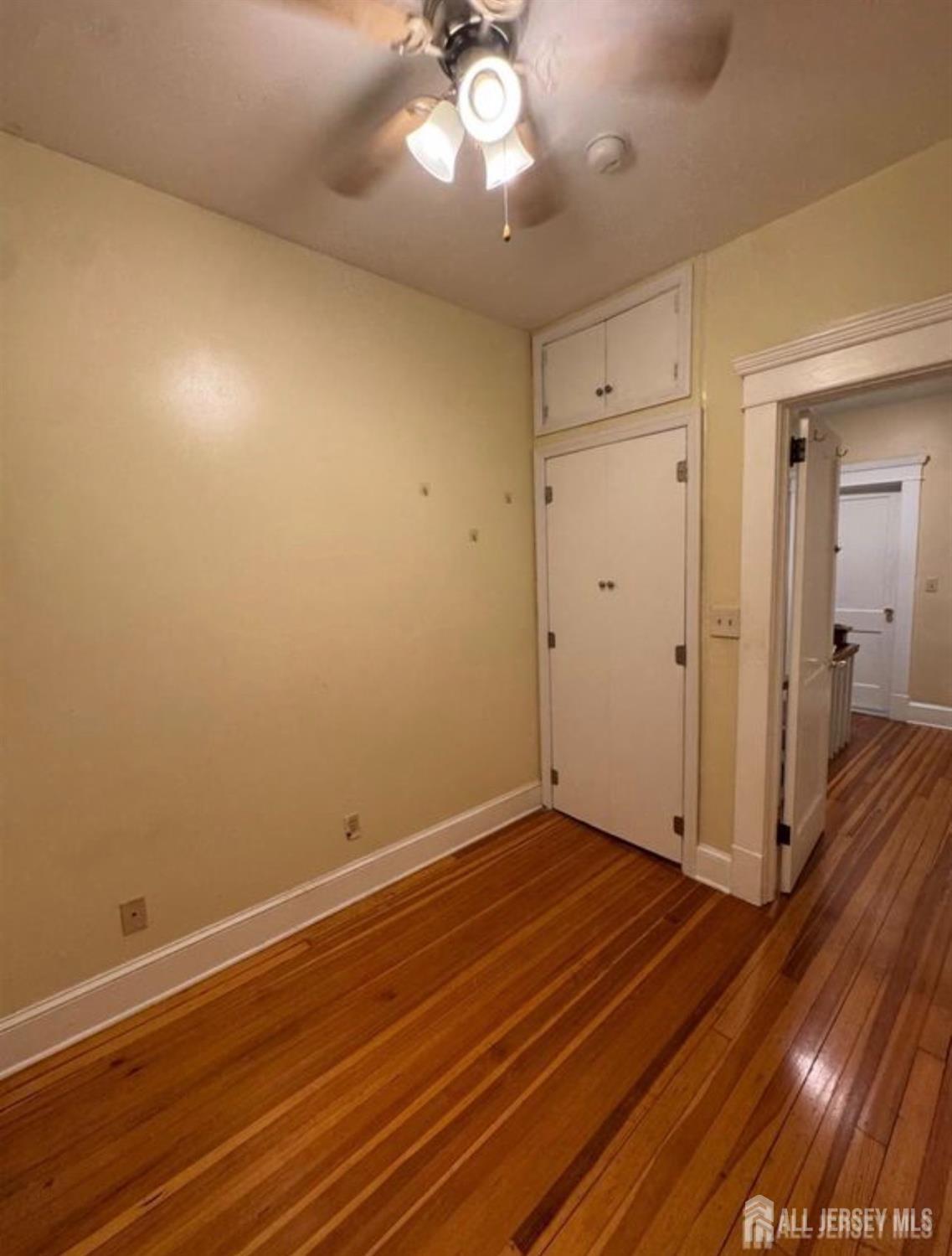 619 Lee St, Perth Amboy, NJ 08861 photo