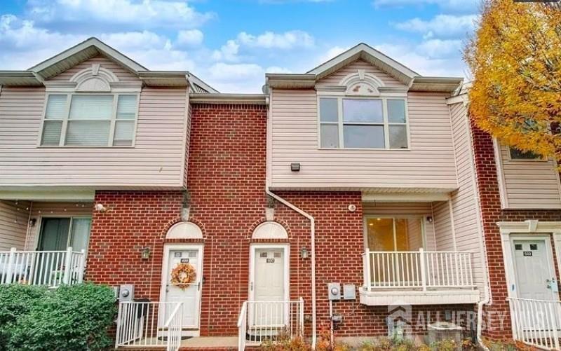 500 Great Beds Ct, Perth Amboy, NJ 08861