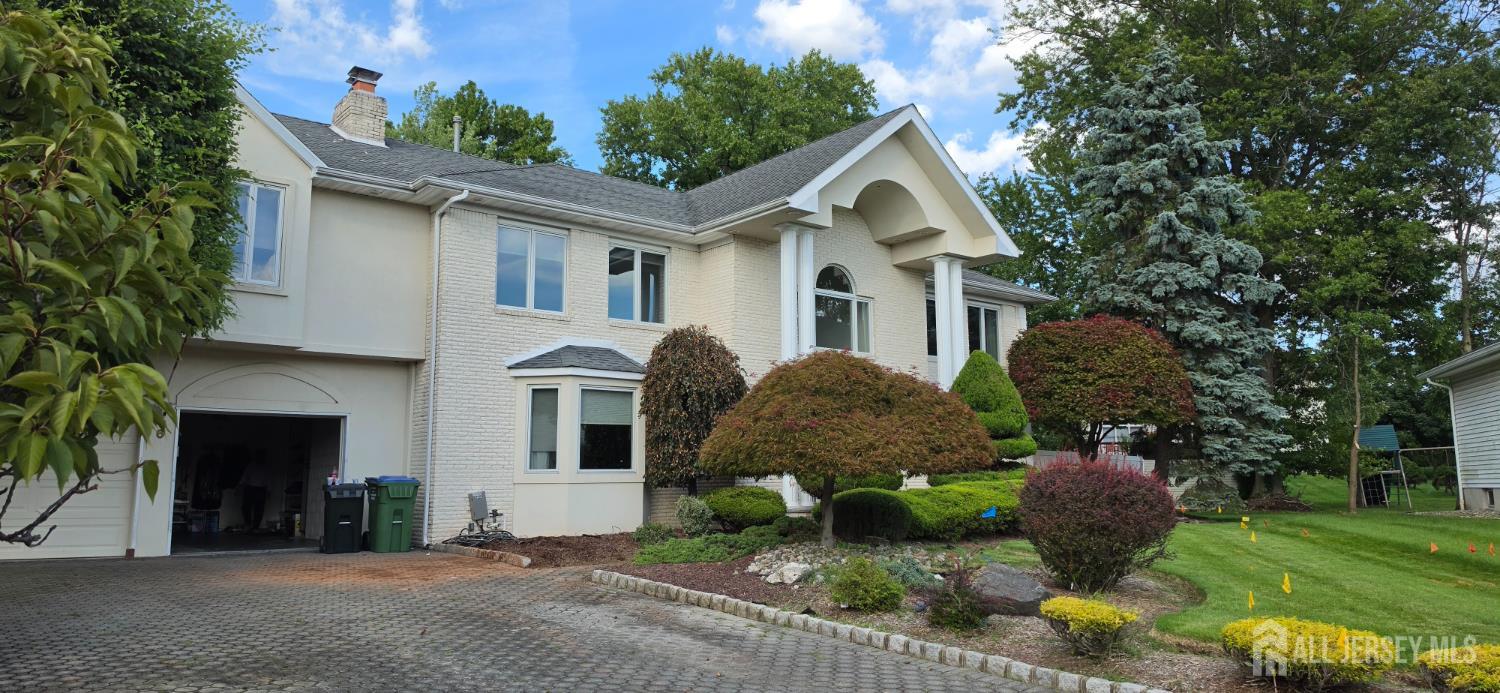 6 Sandra Dr, Edison, NJ 08820 photo