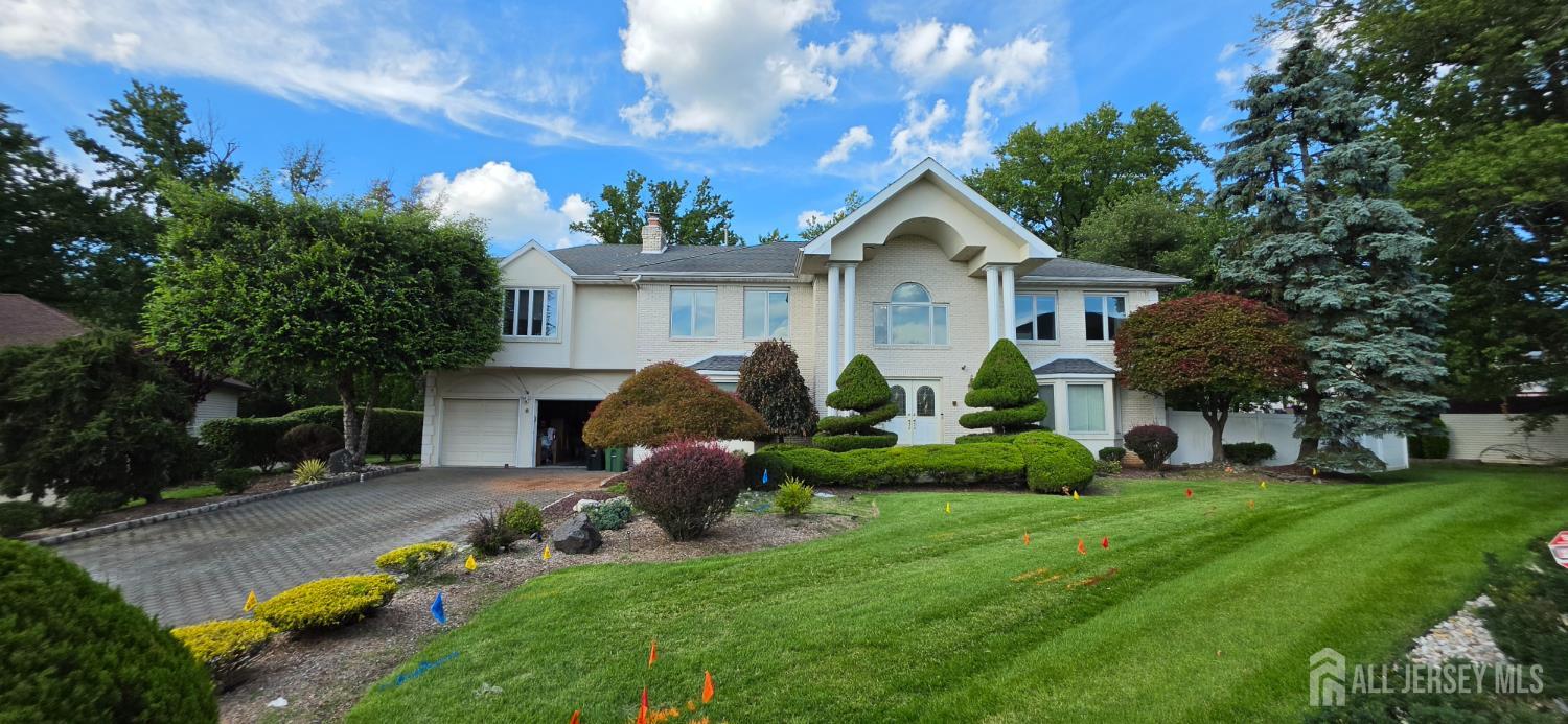 6 Sandra Dr, Edison, NJ 08820