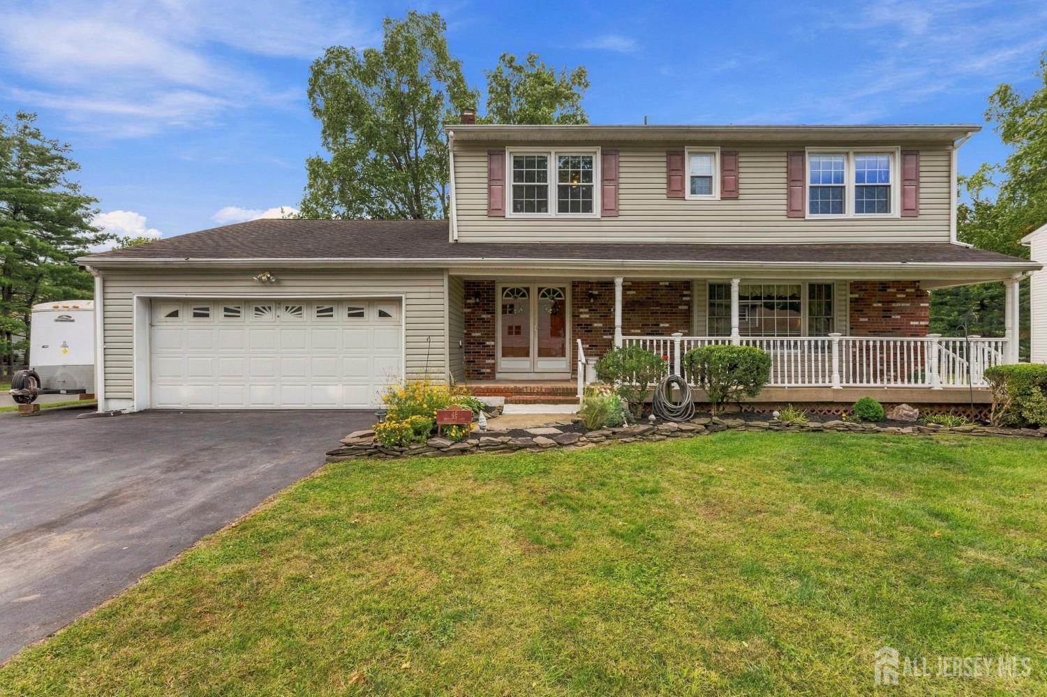 46 Meredith Rd, Edison, NJ 08817