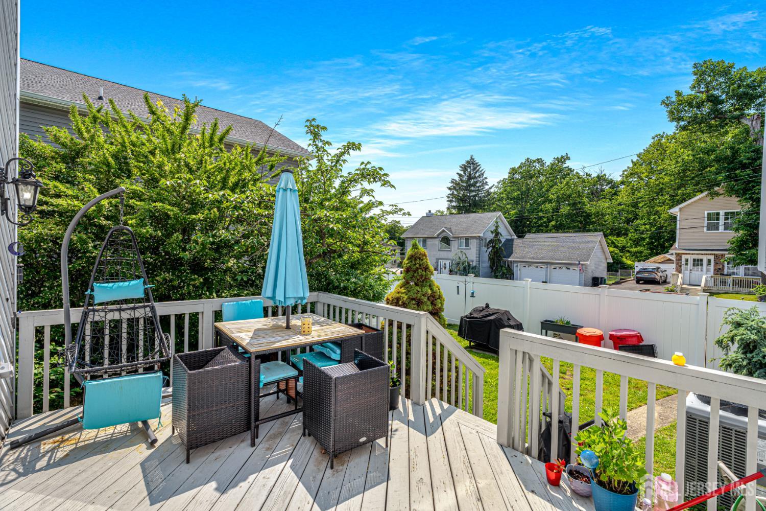 76 Woodland Dr, Keyport, NJ 07735 photo