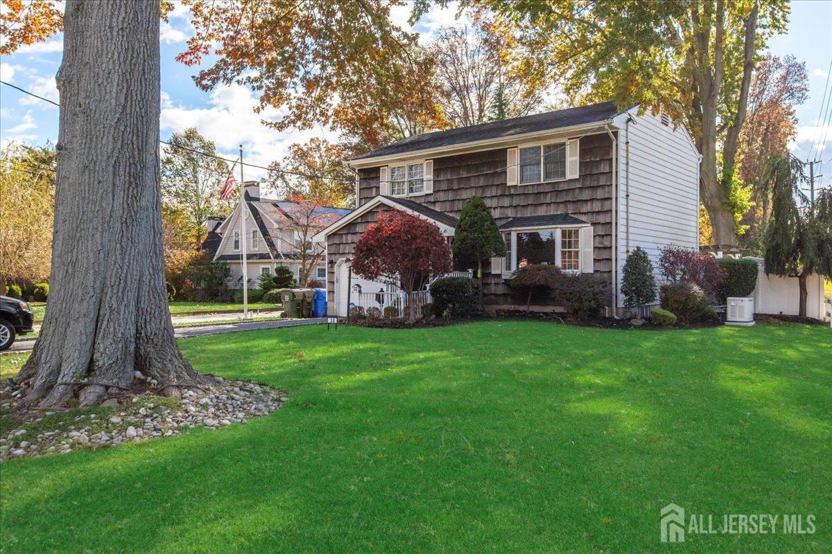 28 Debra Pl, Sewaren, NJ 07077 photo