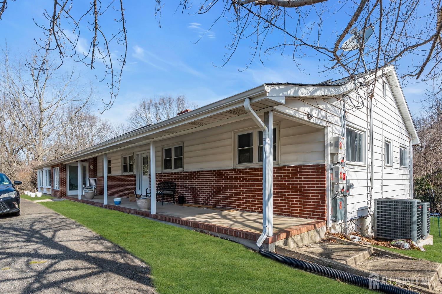 184 Route 520, Morganville, NJ 07751