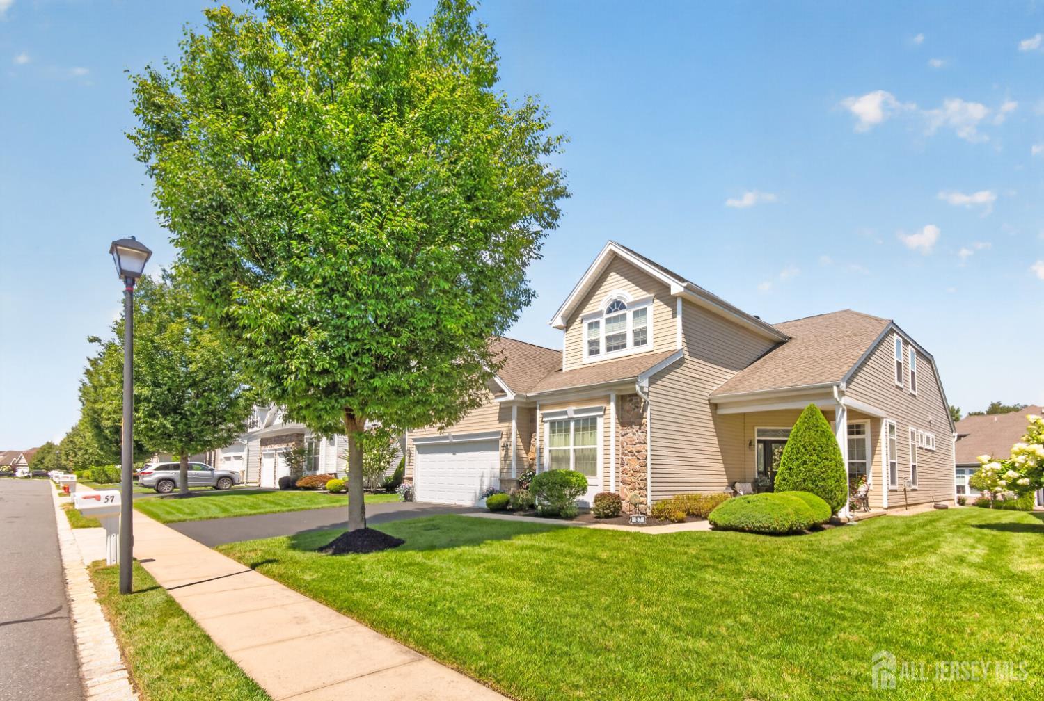57 Mandrake Rd, Monroe, NJ 08831