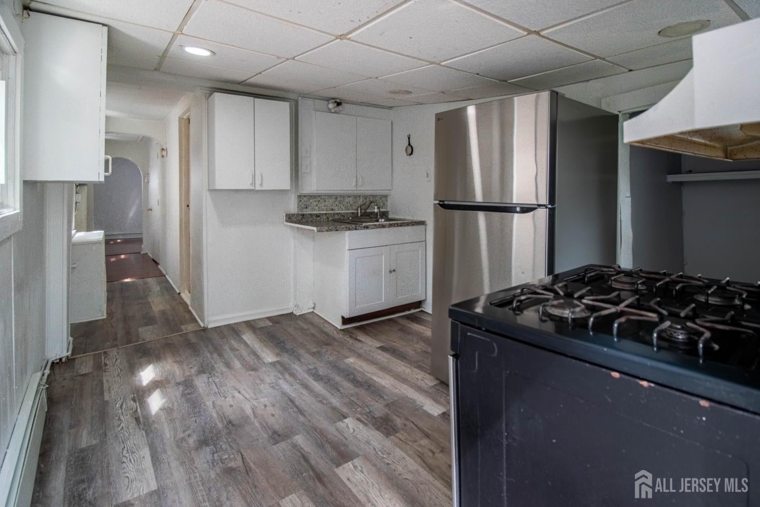 66 Comstock St, New Brunswick, NJ 08901 photo